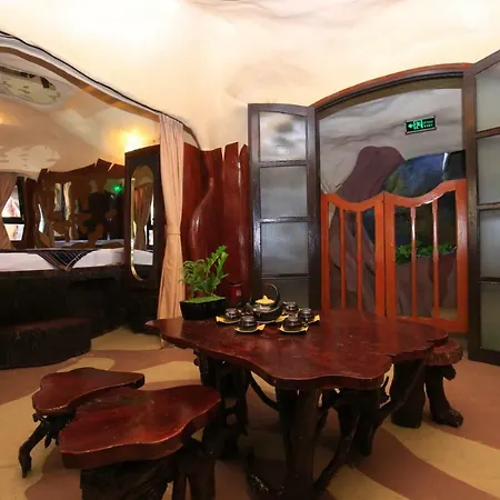 Crazy House-2